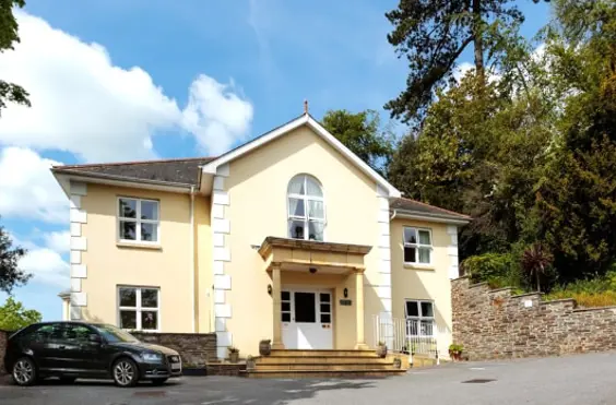 Wolborough Court - outside view of care home