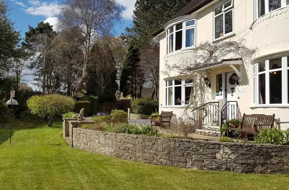 Southmead Rest Home - outside view of care home
