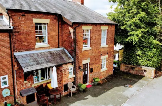 Chestnut Grove Rest Home - outside view of care home
