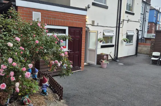 Sandford Grove House - outside view of care home