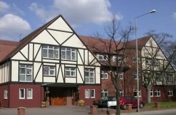 Bullsmoor Lodge - outside view of care home