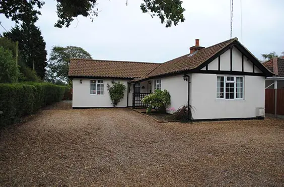 Lindum - outside view of care home