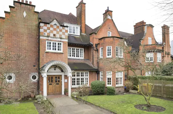 Rathmore House - outside view of care home