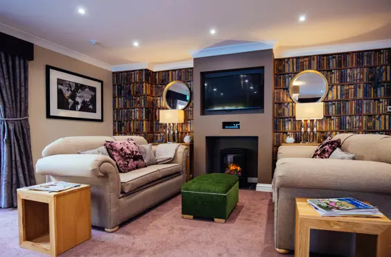 Woodgrange - Photo of the lounge area